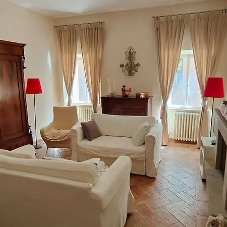 Bina's Apartment